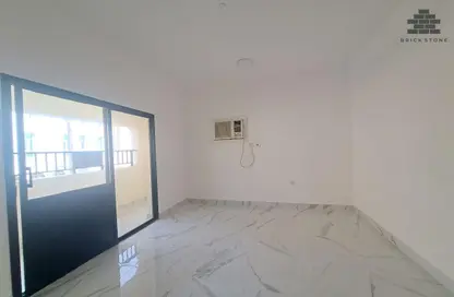 Apartment - 4 Bedrooms - 2 Bathrooms for rent in Old Airport Road - Old Airport Road - Doha