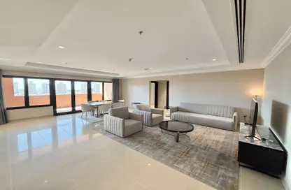 Apartment - 2 Bedrooms - 3 Bathrooms for rent in East Porto Drive - Porto Arabia - The Pearl Island - Doha