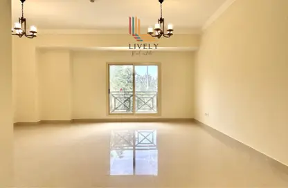 شقة - 2 غرف نوم - 3 حمامات للايجار في إشبيلية ريزيدينس - فوكس هيلز - الوسيل