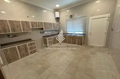 Villa - 7+ Bedrooms - 7+ Bathrooms for rent in Al Ebb - Al Kheesa - Umm Salal Mohammed