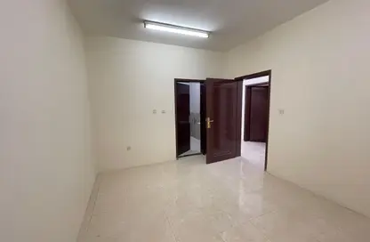 شقة - 2 غرف نوم - 2 حمامات للايجار في مدينة خليفة جنوب - مدينة خليفة - الدوحة