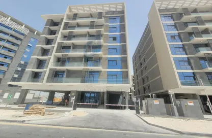Apartment - 1 Bedroom - 2 Bathrooms for sale in Boulevard View - Yasmeen City - Lusail