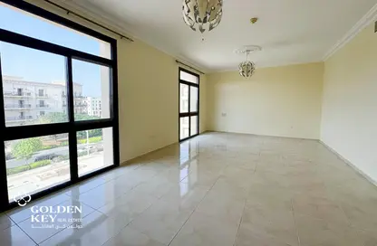 Apartment - 2 Bedrooms - 3 Bathrooms for rent in La Piazza - Fox Hills - Lusail