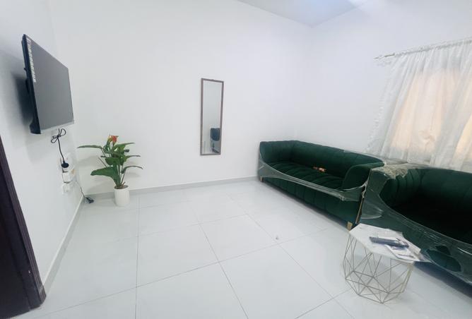 967764 - Property Image 2