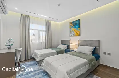 Apartment - 2 Bedrooms - 3 Bathrooms for rent in Al Munithir Bin Amr Street - Madinat Khalifa - Doha