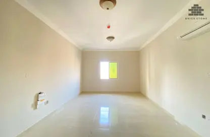 Apartment - 1 Bedroom - 1 Bathroom for rent in Umm Ghwailina Comm - Umm Ghuwalina - Umm Ghuwailina - Doha