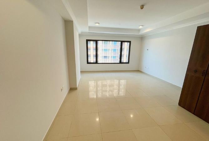 998524 - Property Image 2