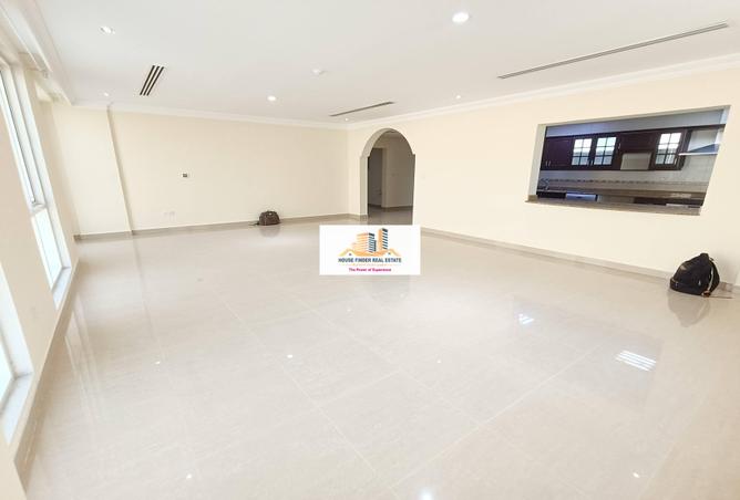 934573 - Property Image 2