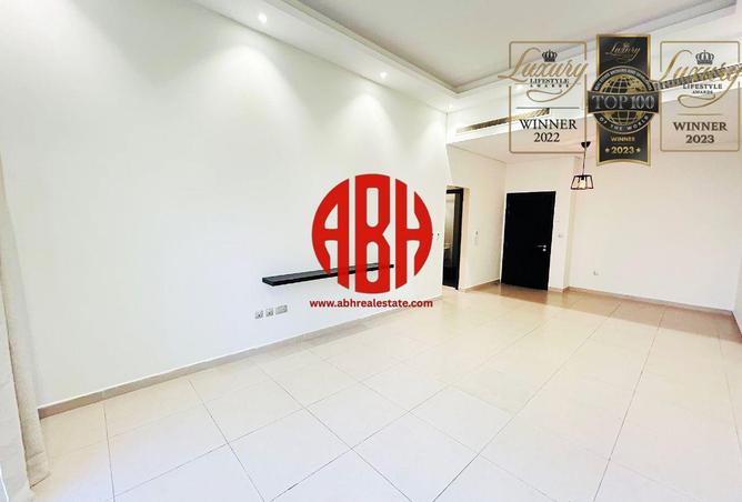 979715 - Property Main Image