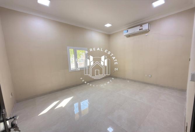 956875 - Property Main Image