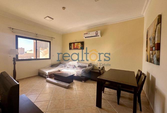 1001011 - Property Image 3