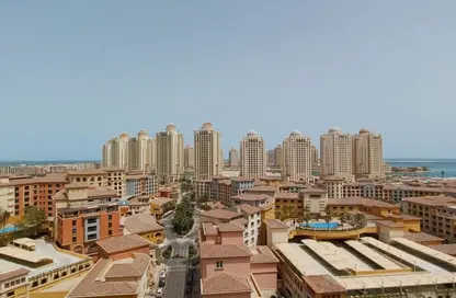 Apartment - 2 Bedrooms - 2 Bathrooms for rent in West Porto Drive - Porto Arabia - The Pearl Island - Doha