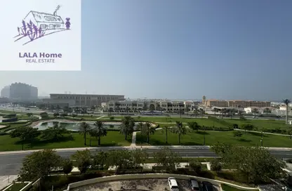 Apartment - 2 Bedrooms - 3 Bathrooms for rent in Viva West - Viva Bahriyah - The Pearl Island - Doha