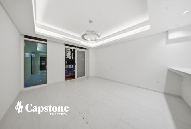 1004345 - Property Image 2