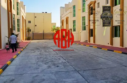 مجمع سكني - 5 غرف نوم - 4 حمامات للايجار في فلل عين خالد - عين خالد - الدوحة