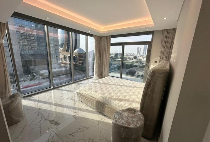 992300 - Property Image 2