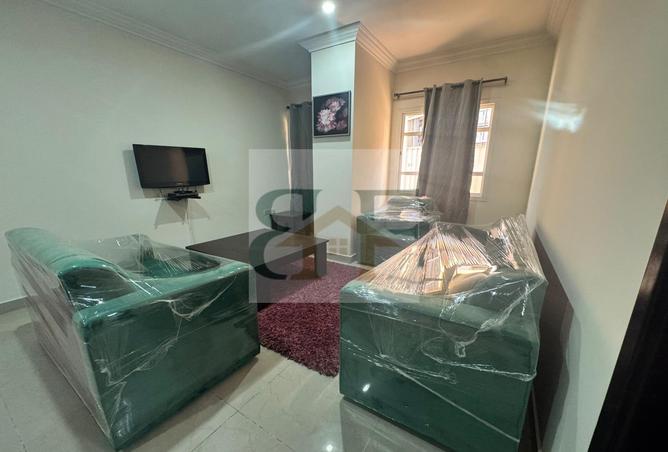 943070 - Property Image 2