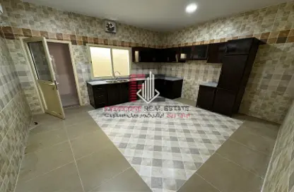 Villa - 6 Bedrooms - 6 Bathrooms for rent in New Salata - Salata - Doha