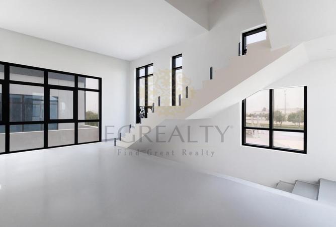 962393 - Property Image 2