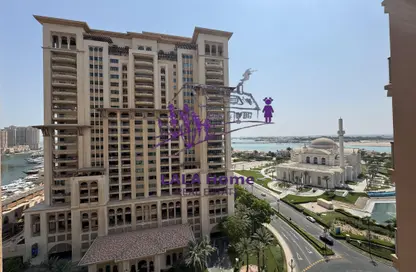 Apartment - 1 Bedroom - 2 Bathrooms for rent in Piazza Arabia - Porto Arabia - The Pearl Island - Doha