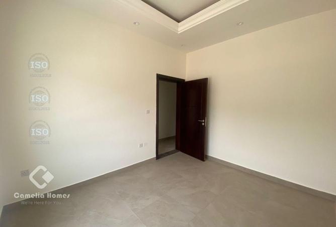 976883 - Property Image 2