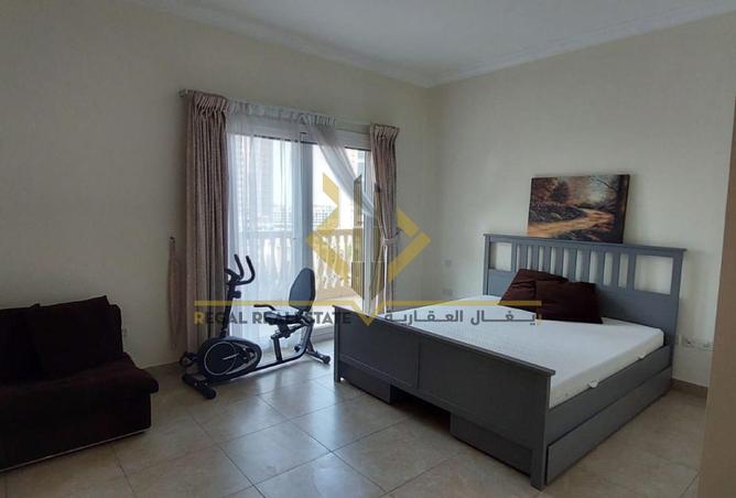 975347 - Property Image 2