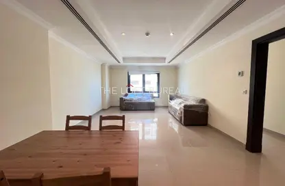 Apartment - 1 Bedroom - 2 Bathrooms for rent in East Porto Drive - Porto Arabia - The Pearl Island - Doha