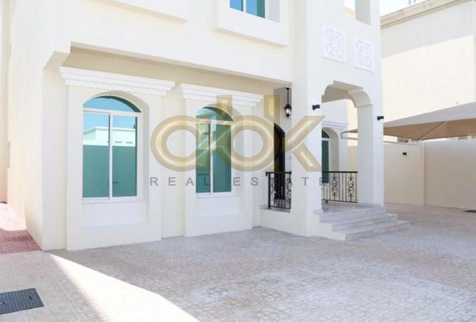 960967 - Property Image 2