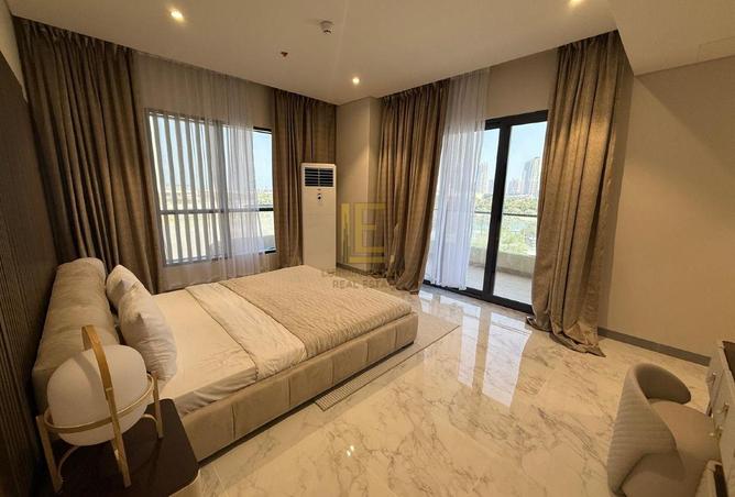 983072 - Property Image 2