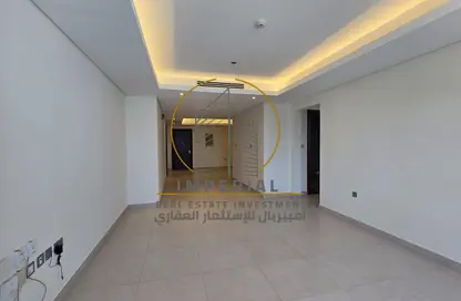 شقة - 2 غرف نوم - 3 حمامات للايجار في شارع حطين - المنتزه - الدوحة