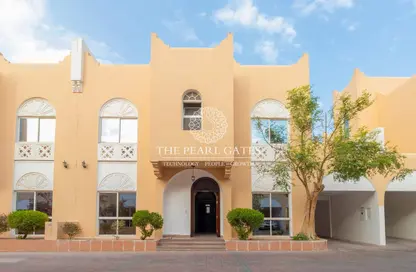 Villa - 4 Bedrooms - 4 Bathrooms for rent in OqbaBin Nafie Steet - Old Airport Road - Doha