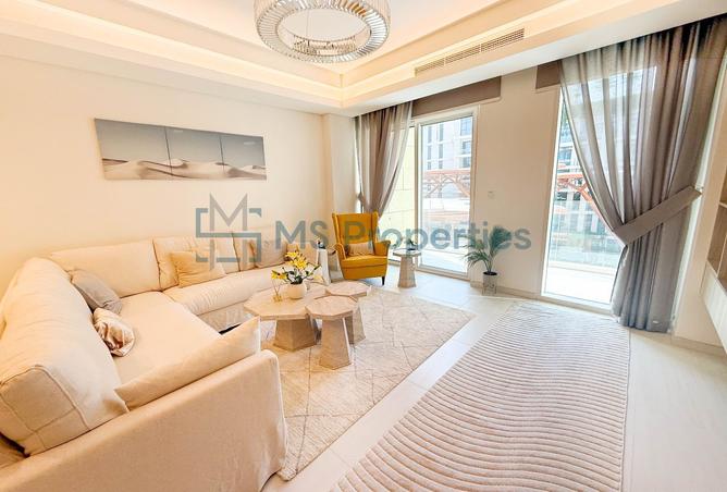 985447 - Property Image 2