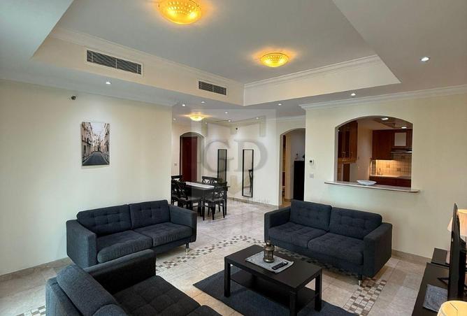 932066 - Property Image 2