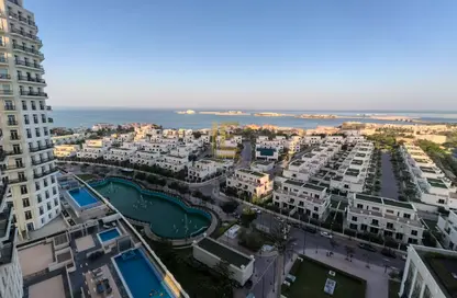 Apartment - 3 Bedrooms - 4 Bathrooms for sale in The Garden - Floresta Gardens - The Pearl Island - Doha