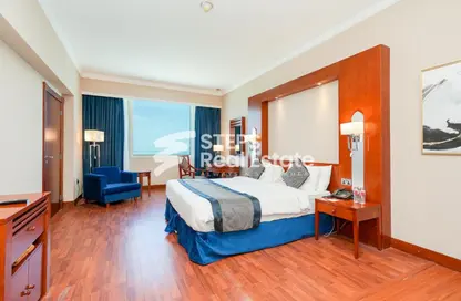 Apartment - Studio - 1 Bathroom for rent in Al Shatt Street - West Bay - Doha