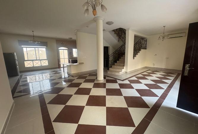 945769 - Property Image 2
