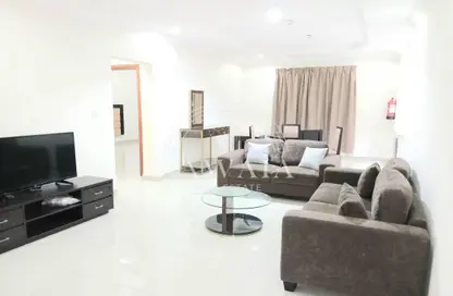 Apartment - 1 Bedroom - 2 Bathrooms for rent in Al Sadd Road - Al Sadd - Doha