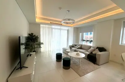 Apartment - 1 Bedroom - 2 Bathrooms for rent in Gewan Island - The Pearl Island - Doha