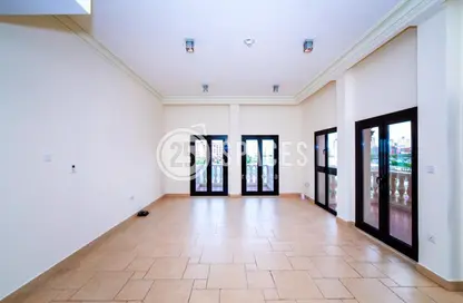 Apartment - 3 Bedrooms - 4 Bathrooms for sale in Carnaval - Qanat Quartier - The Pearl Island - Doha