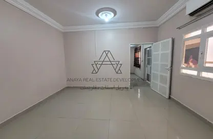 Apartment - 1 Bedroom - 1 Bathroom for rent in Izghawa - Izghawa - Doha