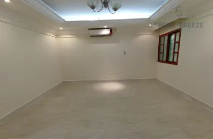 صورة لـ غرفة فارغة شقة - 3 غرف نوم - 3 حمامات للايجار في المنصورة - المنصورة - الدوحة ، صورة رقم 1