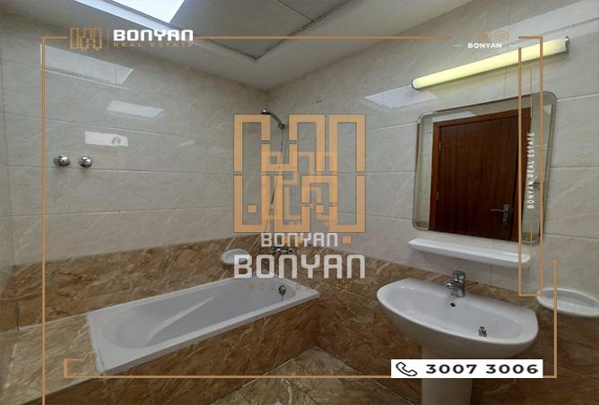Apartment - 3 Bedrooms - 3 Bathrooms for rent in Fereej Bin Mahmoud North - Fereej Bin Mahmoud - Doha