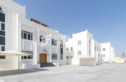 فيلا - 6 غرف نوم - 8 حمامات للايجار في فلل واست باي لاغون - وست باي لاجون - بحيرة وست لاجون - الدوحة