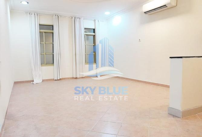 970588 - Property Image 2