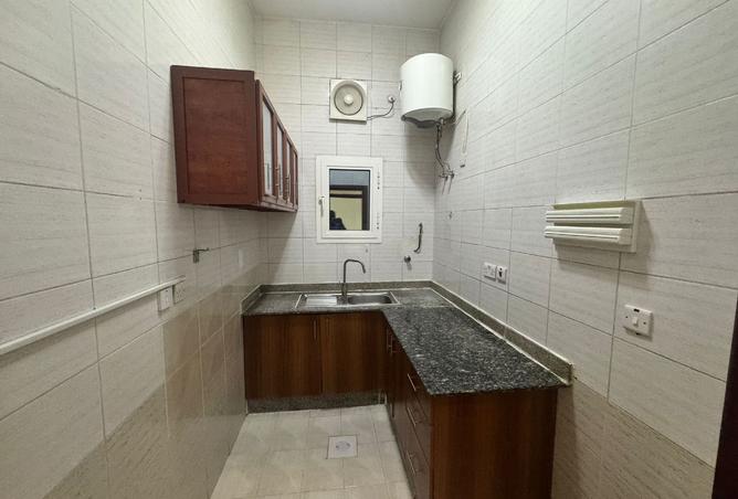 940808 - Property Image 3