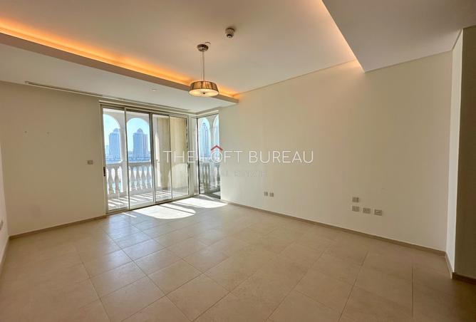 877459 - Property Image 2