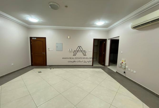 892418 - Property Image 2