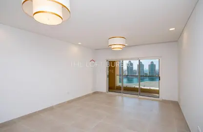 Apartment - 1 Bedroom - 2 Bathrooms for rent in Al Mutahidah Tower - Viva Bahriyah - The Pearl Island - Doha