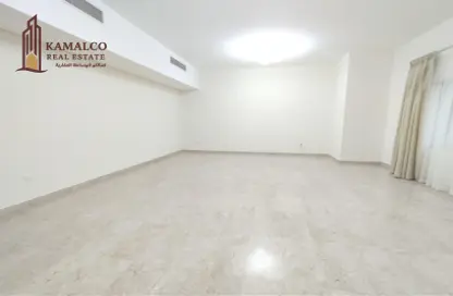 Apartment - 2 Bedrooms - 2 Bathrooms for rent in Al Mansoura - Al Mansoura - Doha