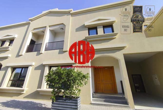 Compound - 5 Bedrooms - 5 Bathrooms for rent in Al Mirqab Complex 1 - Al Markhiya - Doha